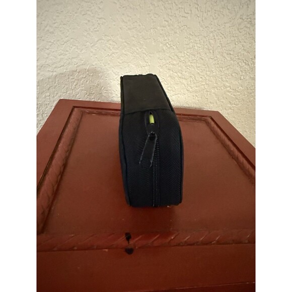 Provo Craft Silent Setter - Eyelet Setter Crafting Case And Tools - Picture 5 of 9